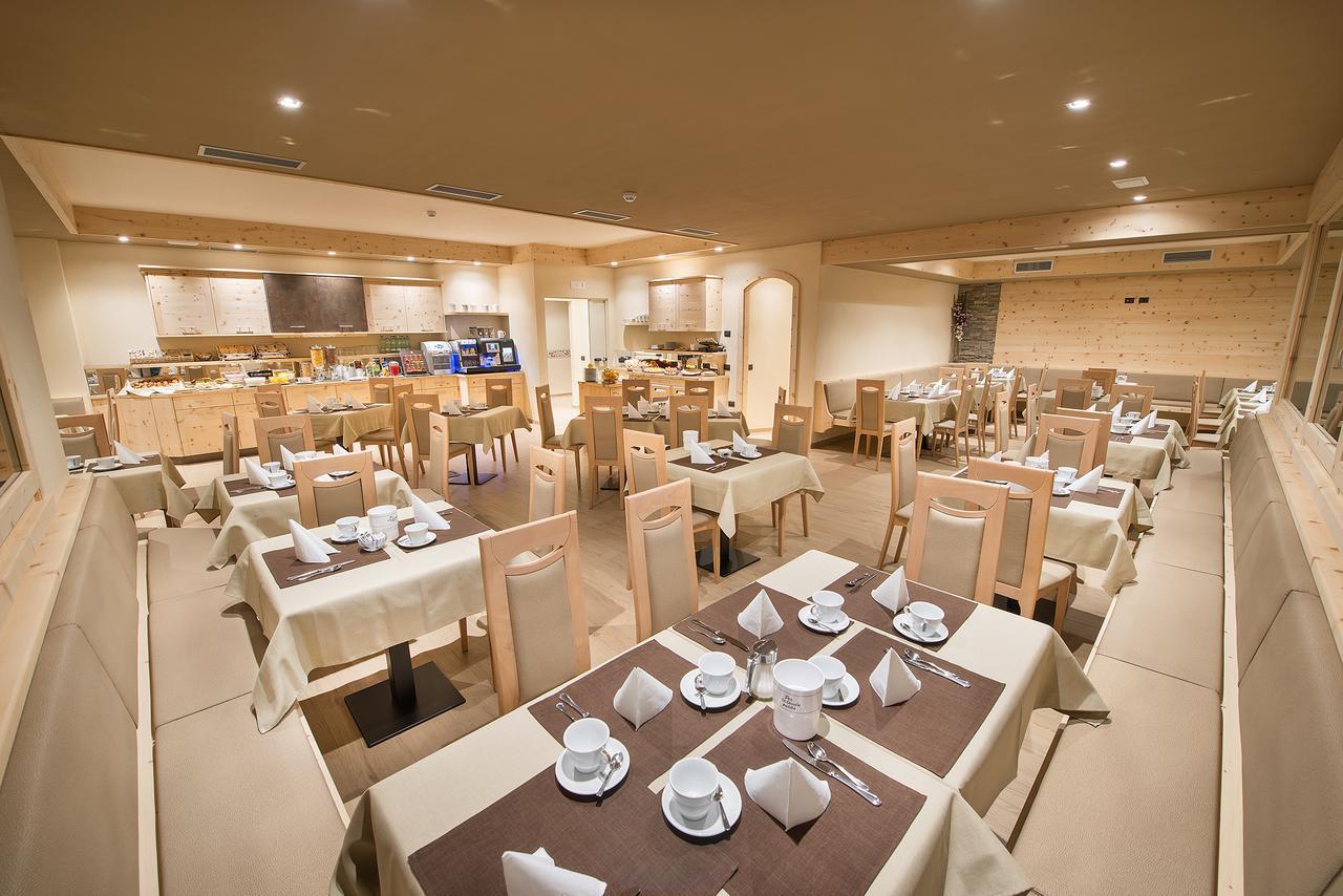 Hotel Silvestri ลีวินโญ ภายนอก รูปภาพ