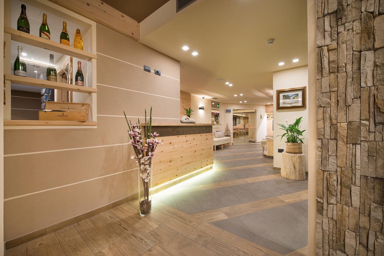 Hotel Silvestri ลีวินโญ ภายนอก รูปภาพ
