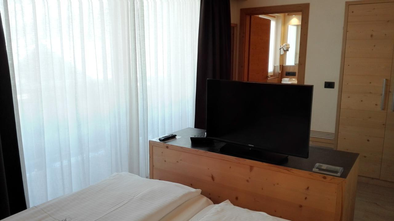 Hotel Silvestri ลีวินโญ ภายนอก รูปภาพ