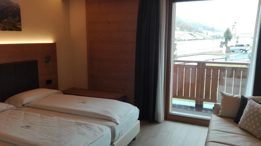 Hotel Silvestri ลีวินโญ ภายนอก รูปภาพ